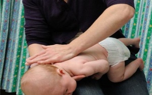 Những kỹ năng cấp cứu cơ bản ở trẻ em (Phần 3)