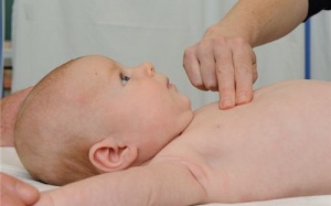 Những kỹ năng cấp cứu cơ bản ở trẻ em (Phần 2)