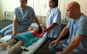 Việt - Mỹ hợp tác y tế về kỹ thuật phục hồi nạn nhân bị bỏng