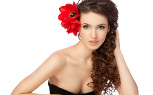 'Sóng sánh' cùng tóc uốn gợi cảm