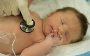 Mùa mưa, trẻ dễ mắc nhiều bệnh nhiễm khuẩn