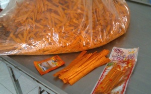 Phát hiện xưởng chuyên sản xuất bim bim 'thịt hổ'