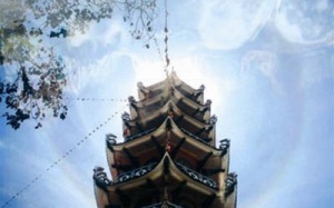 Chuyện ở ngôi chùa phát ánh hào quang lạ