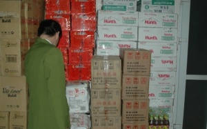 Chợ Hà Nội ngập gia vị Tàu