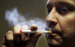 Thuốc lá điện tử: Chưa cho phép nhập khẩu, thị trường đã tràn lan