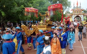 Những lễ hội văn hóa đặc sắc trong tháng 10