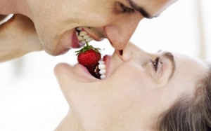 Vitamin C giúp đàn ông 'mạnh mẽ' hơn