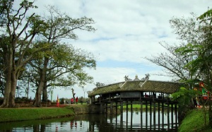 Đẹp hút hồn những cây cầu ngói Việt Nam