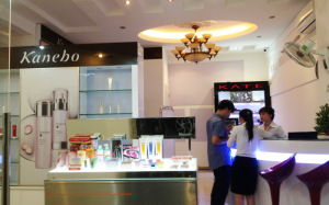 Cảnh báo nguy hiểm từ mỹ phẩm Kanebo