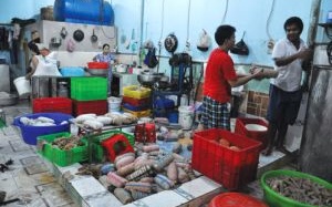 Vụ giăm bông bẩn: Tẩu tán hàng khi bị lập biên bản (Kỳ II)