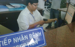 Bệnh viện Chợ Rẫy thanh toán viện phí qua ATM