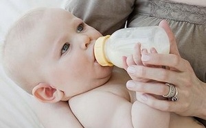 Anh: Sữa Formula có hàm lượng nhôm gấp 100 lần