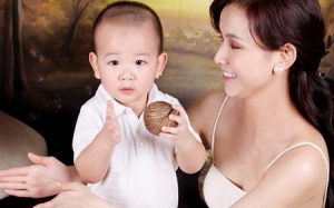 Chương trình bình chọn “Mẹ tin dùng, con lớn khôn' năm 2013