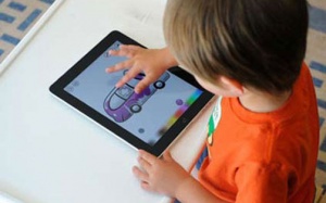 Hại cột sống vì... smartphone