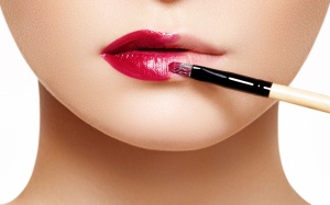 Chăm sóc môi mùa lạnh