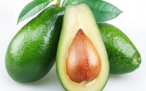 Trái bơ, vừa ăn vừa... đắp