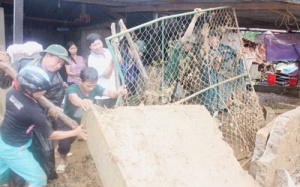 Hà Tĩnh tập trung xử lý môi trường sau lũ