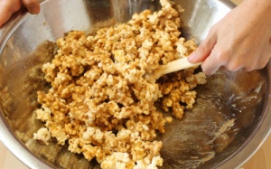 Lấy mẫu kiểm tra chất gây co thắt phế quản trong bắp rang bơ