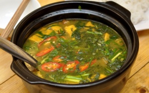 Dân dã ếch om chuối đậu, lẩu đuôi bò Triệu Việt Vương