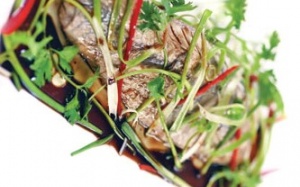 Cá bống tượng hấp dầu hào