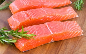 Tăng khả năng sinh sản nhờ ăn cá