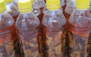 Thảo dược ngâm rượu làm đẹp da?