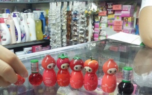 Độc hại son môi trẻ em