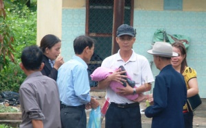 Một trẻ tử vong nghi do tiêm vắc xin