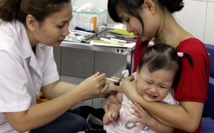 Hà Nội: Hơn 100 ca phản ứng sau tiêm chủng Vaccine Quinvaxem