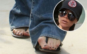 Hiểm hoạ khôn lường từ các vật dụng thời trang thường ngày