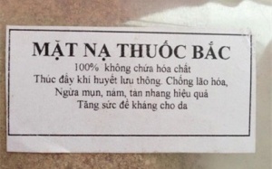 Mặt sưng đỏ, sần sùi vì mặt nạ thuốc bắc