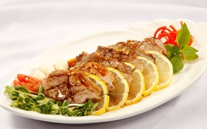 Ức vịt chiên xốt chanh ngon và lạ