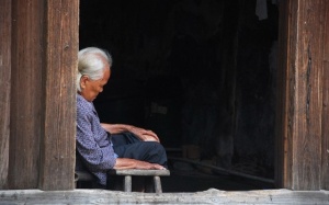 Người già và chứng rối loạn giấc ngủ