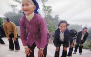 Nghịch lý: Tuổi thọ bình quân cao, tuổi thọ khỏe mạnh thấp