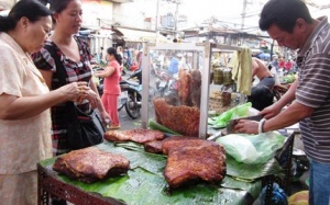 Hà Nội kiểm nghiệm thịt quay