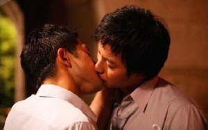 Nhiễm HIV ở nam giới đồng tính vẫn tăng cao