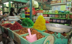 Kinh hãi quy trình làm mứt, ô mai