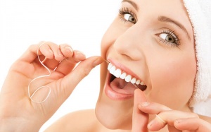 Giúp răng sáng bóng tự nhiên