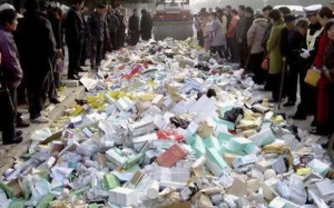 Trung Quốc: Bắt giữ 1.300 người sản xuất và bán thuốc giả