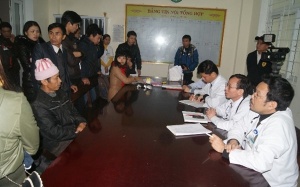 Bệnh nhân chết ở hành lang, bệnh viện hỗ trợ tiền