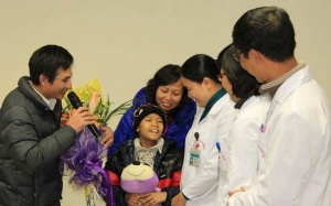 Bệnh nhi đầu tiên được ghép tế bào gốc thành công