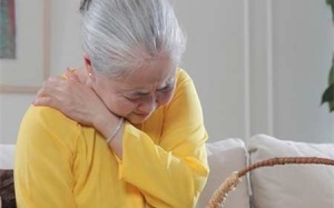 Chủ quan khi đau khớp: Bệnh nhẹ thành nặng