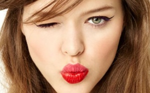 Những cô gái '2 màu' bí ẩn