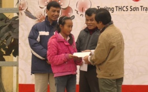 'Hành trình yêu thương' ngày thứ nhất