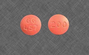 Bé gái 8 tuổi suýt chết vì thuốc chống trầm cảm