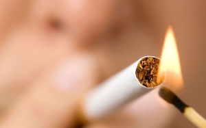 Việt Nam trong top 15 nước có người hút thuốc nhiều nhất