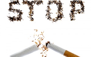 Hút thuốc liên quan đến nguy cơ đục thủy tinh thể