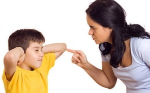 Nói với con: Để bé không chống đối