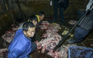 Kinh hoàng dân Trung Quốc đầu độc nhau bằng thực phẩm bẩn