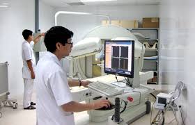 Bộ Y tế: Giám sát chặt hoạt động nhập khẩu trang thiết bị y tế